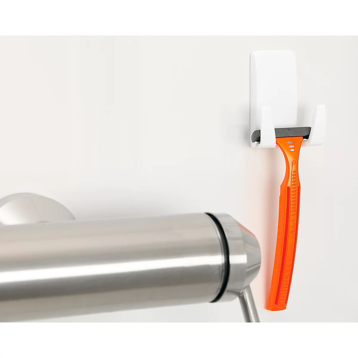 tesa Powerstrips Haken Wave, für Feuchträume, hält Gegenstände bis 2 kg, 1 Stück