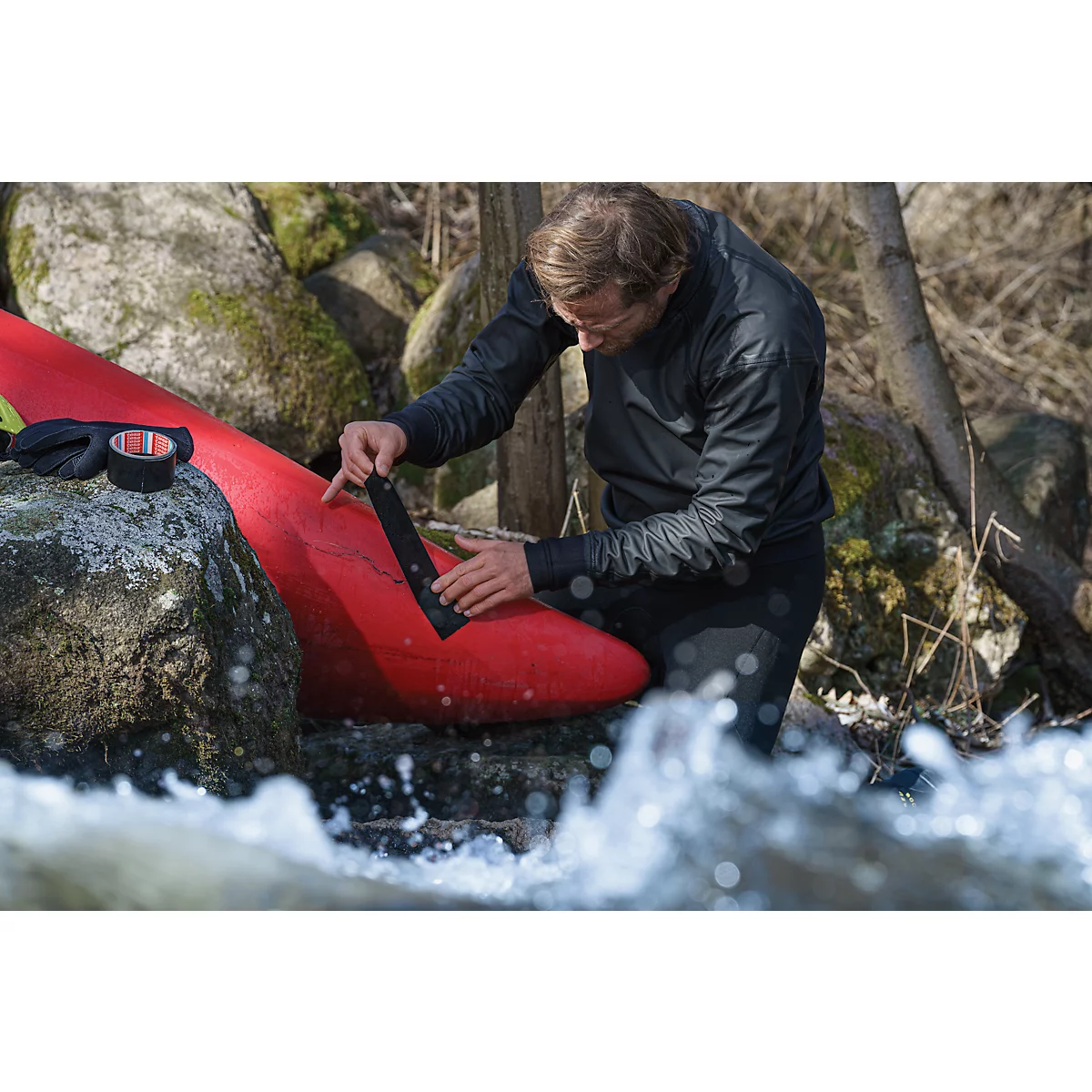 tesa® Ultra Power Under Water montagetape, robuust, waterdicht, temperatuur/weer/UV-bestendig, 1 rol met L 1,5 m x B 50 mm, zwart