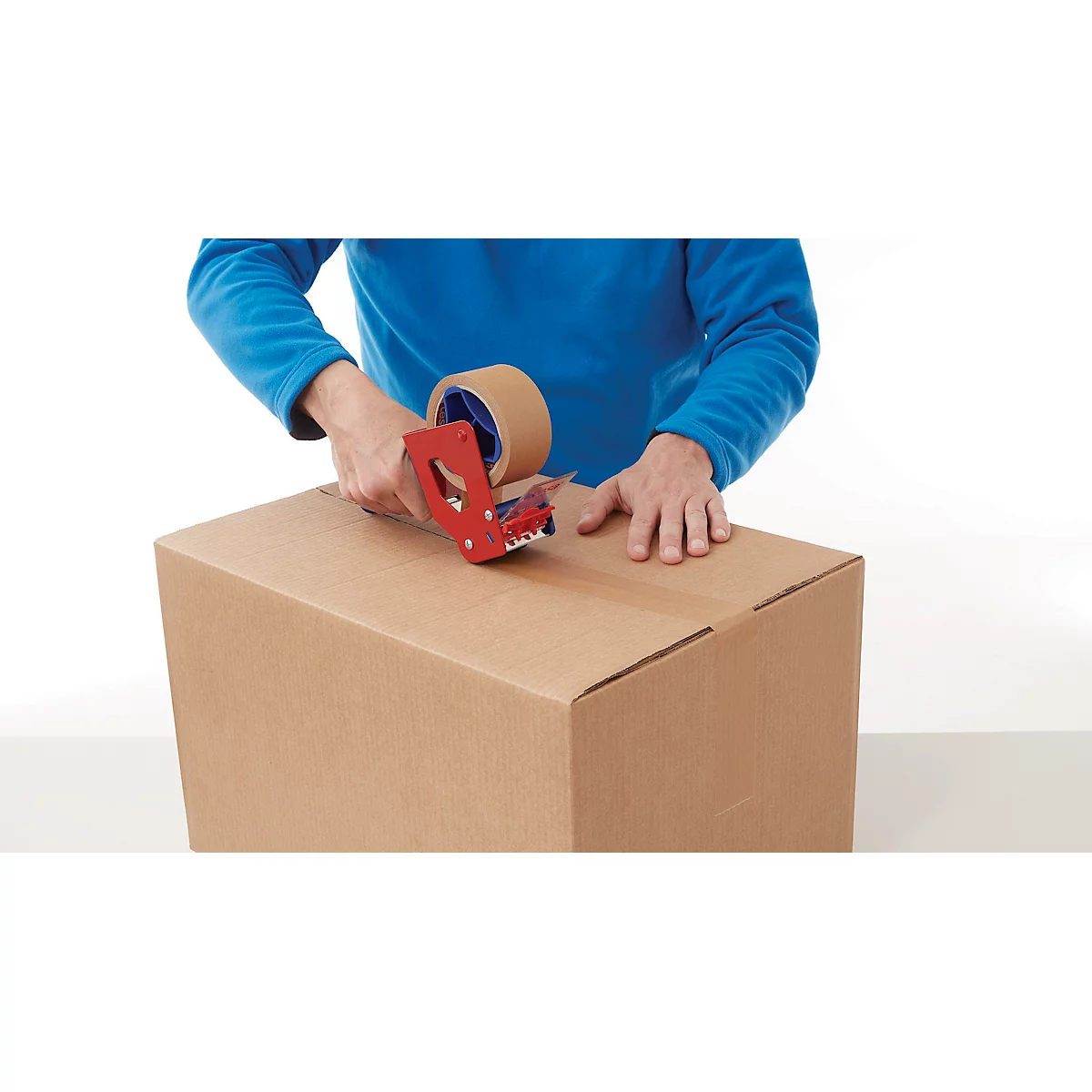 tesapack® handdispenser 6300 Economy, voor rollen tot Ø 120 x B 50 mm, manueel verstelbare rolrem, omkeerbaar mes met deksel
