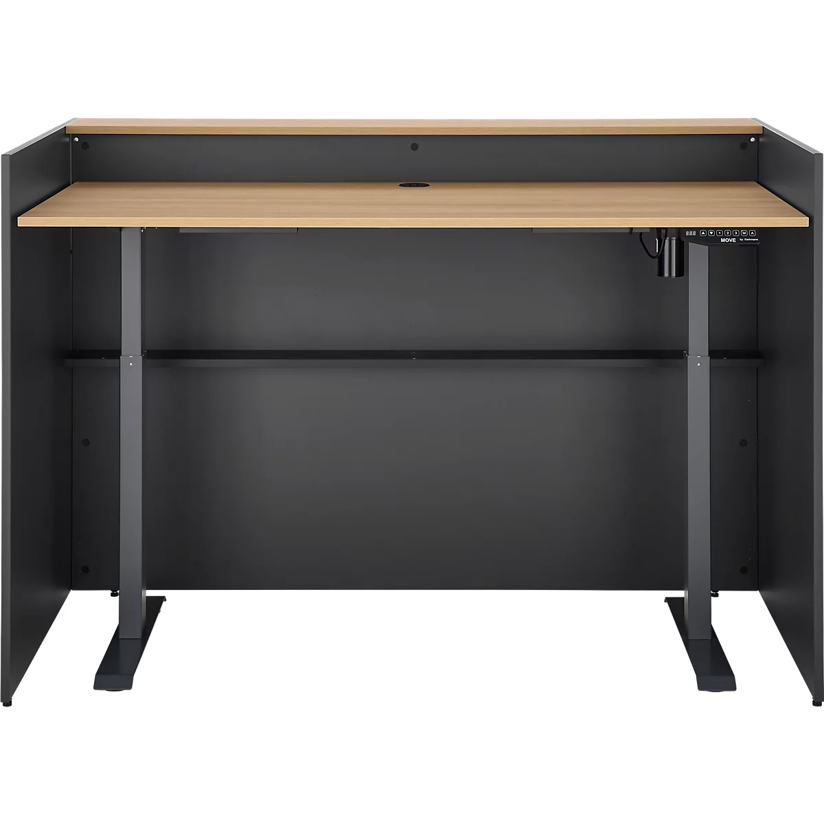 Ein höhenverstellbarer Schreibtisch aus Holz mit schwarzen Metallbeinen und einem grauen Hintergrund.