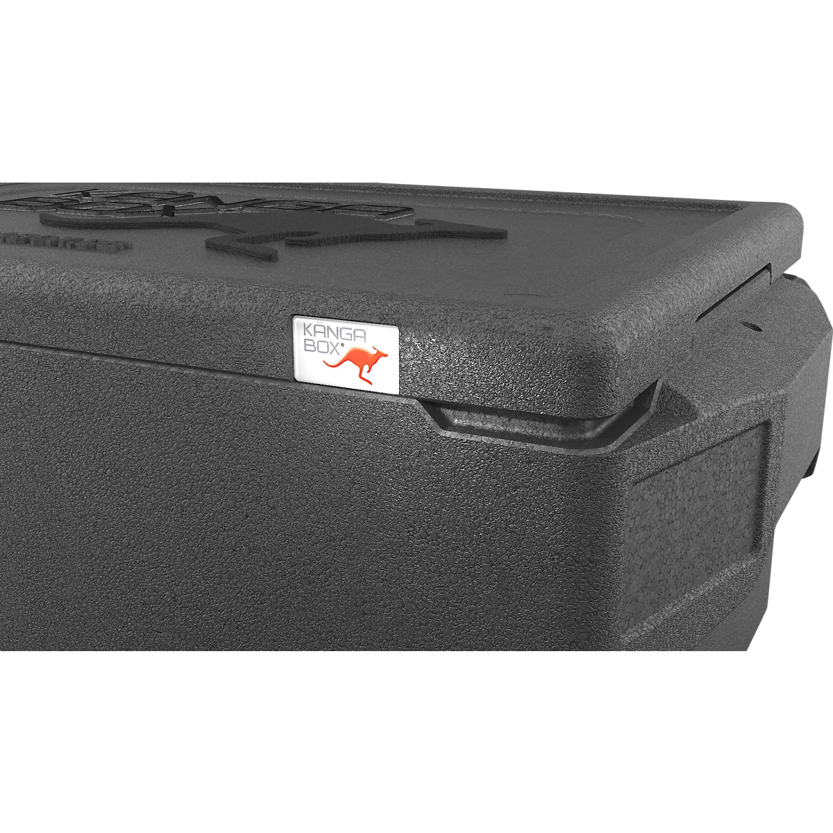 Nahaufnahme einer schwarzen KangaBox Thermobox aus EPP mit Logo-Aufkleber an der Ecke.