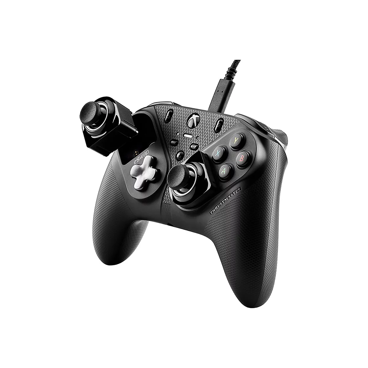 Schwarzer Thrustmaster eSwap Gaming-Controller mit austauschbarem Joystick-Modul vor weißem Hintergrund.