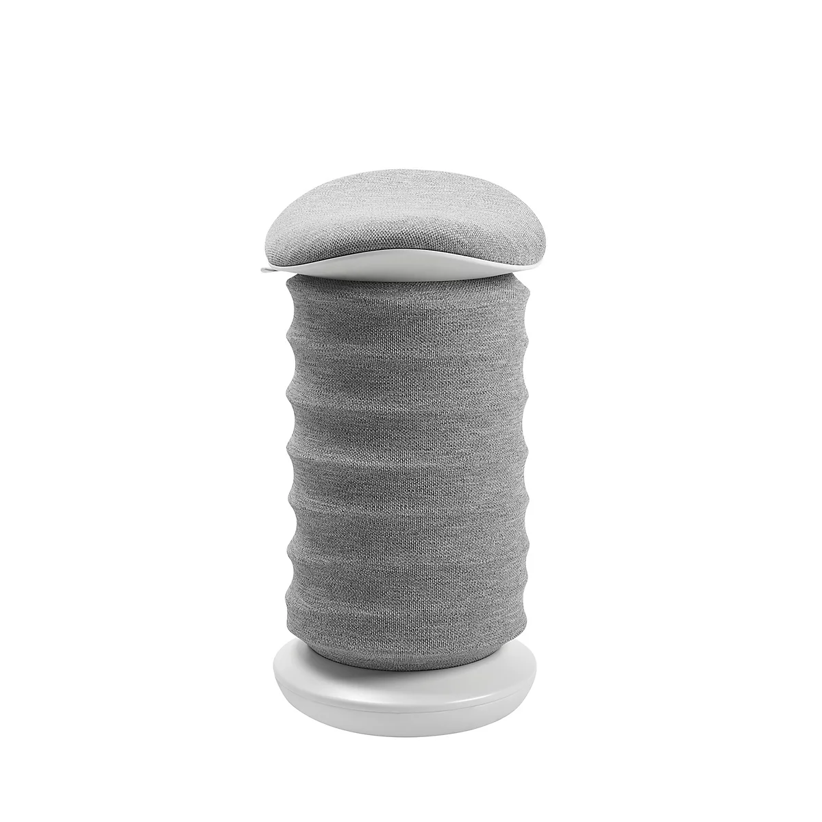 Grauer, geriffelter Stoff auf einer weißen Basis, gekrönt von einem Stoffdeckel. Produktabbildung.