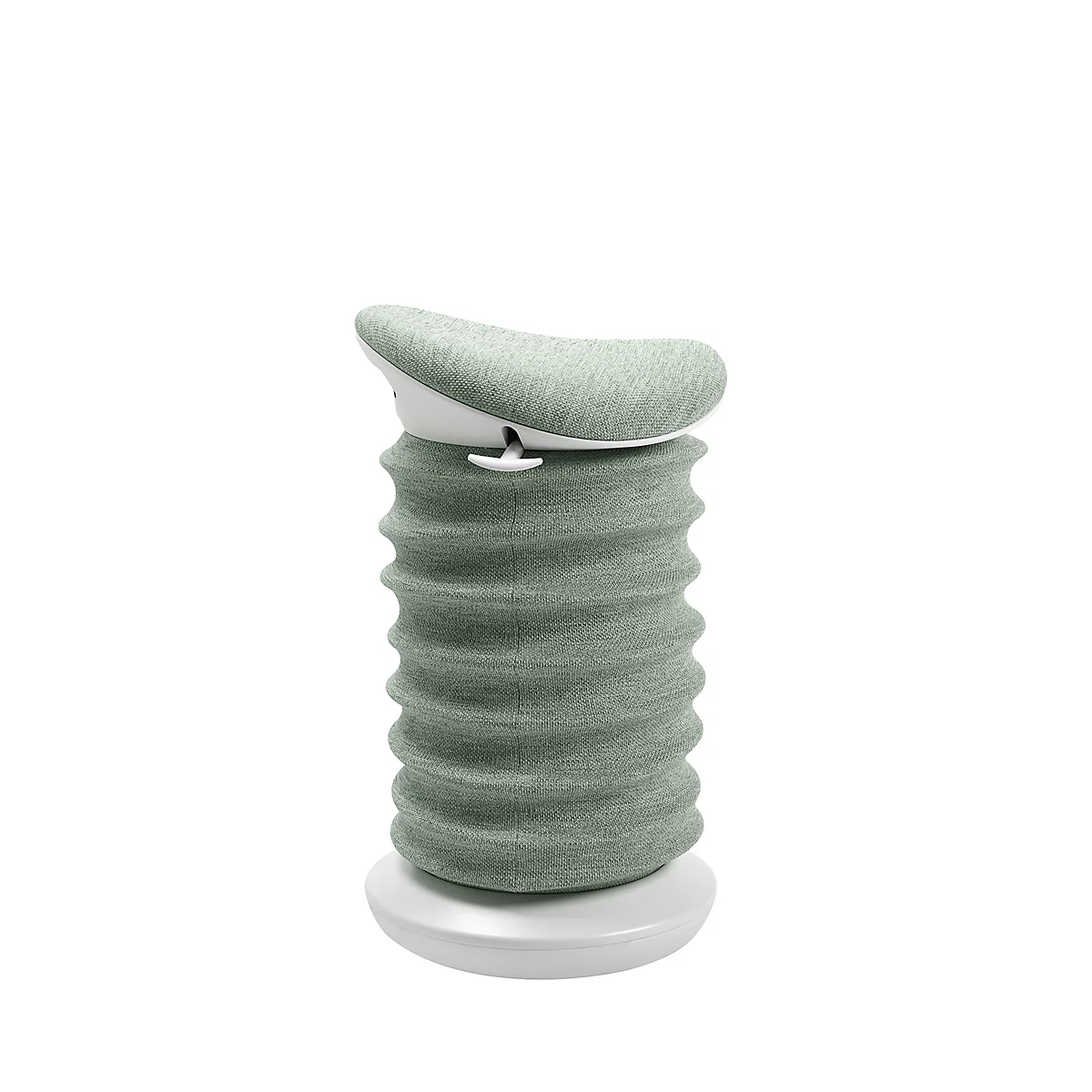 Ein grüner, geriffelter Nackenschutz auf weißem Sockel. Oben befindet sich ein gepolstertes Kissen mit Verschluss.