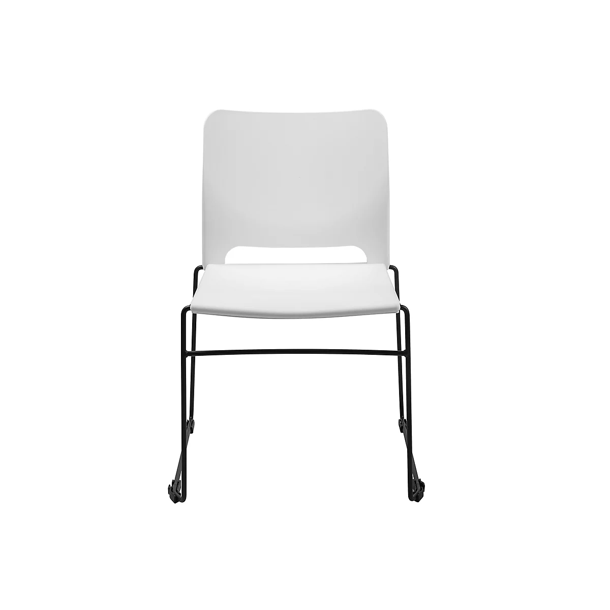 Een witte stoel met een zwart metalen frame. Hij heeft een voorgevormde rugleuning en wielen.