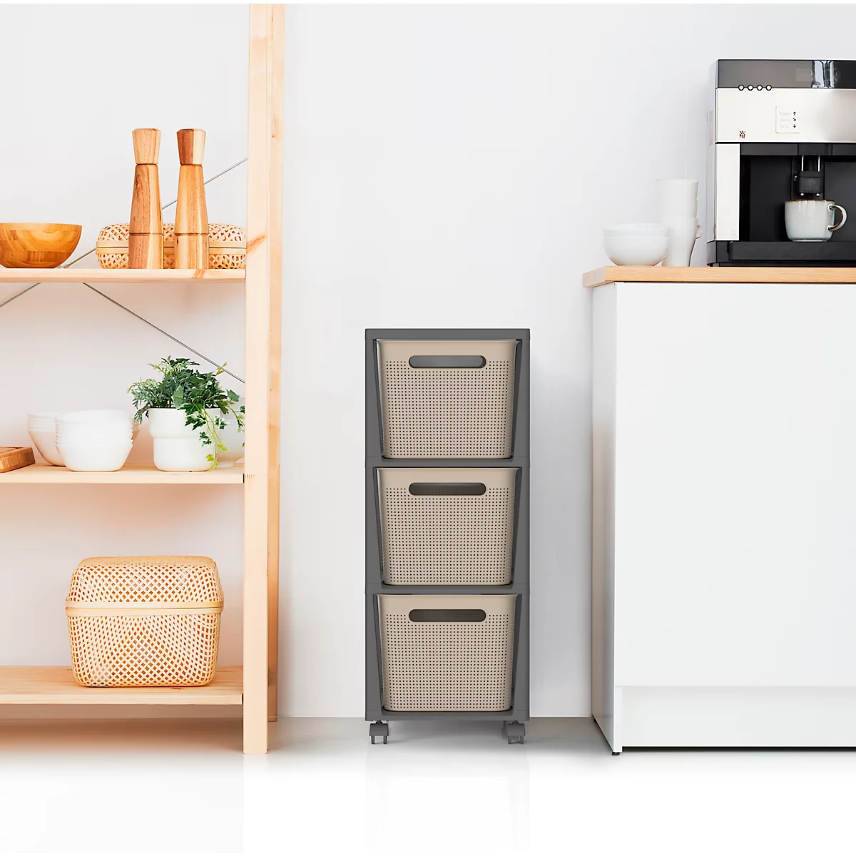 Tour de rangement BRISEN, avec roulettes, 3 x 16 litres, jusqu'à 30 kg, tiroirs amovibles des deux côtés, plastique recyclé, sans BPA, L 300 x l 366 x H 770 mm, cappuccino