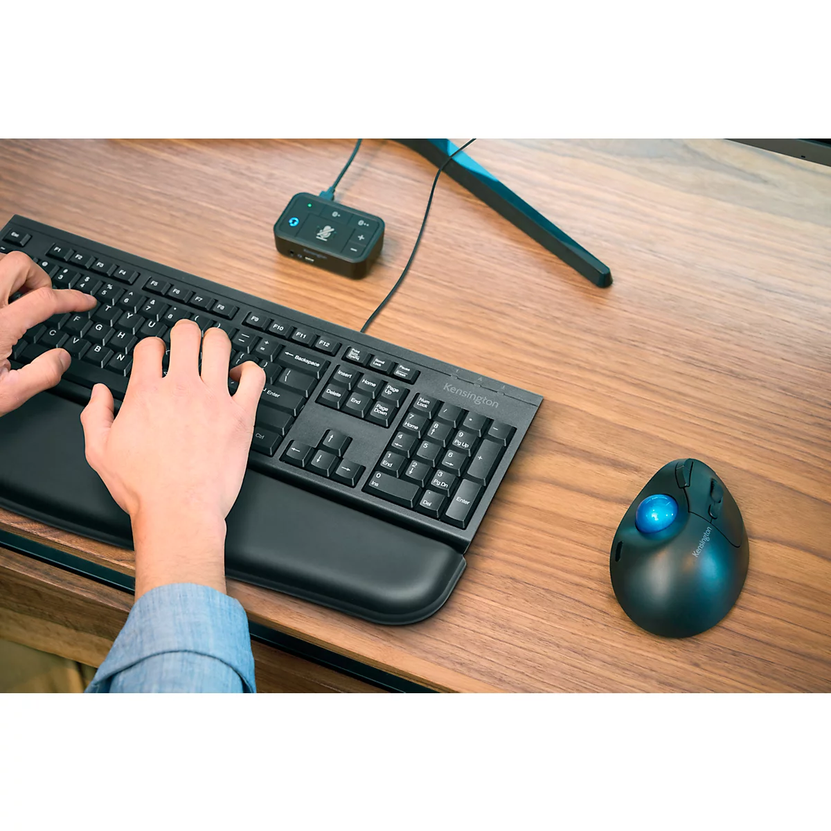 Trackball Kensington Pro Fit™ Ergo TB450, ergonomisch, kabellos, Batteriebetrieb, 400/800/1200/1600 dpi, PCR, grau-blau