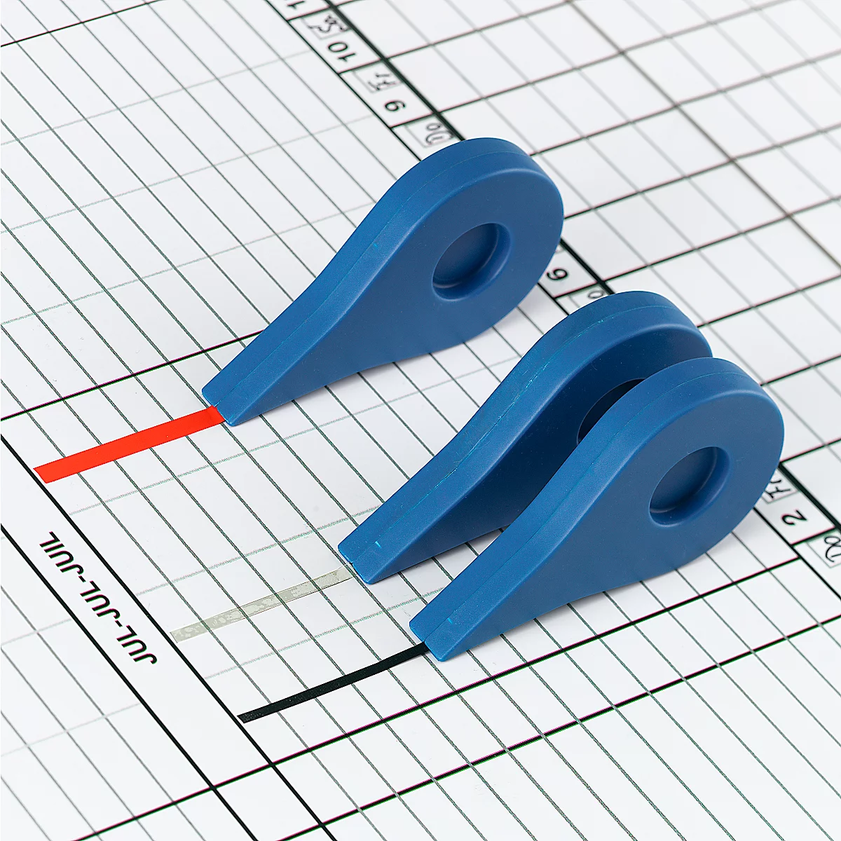Three blue time markers on a grid chart. A red line marks the timeline. The markers are teardrop shaped.