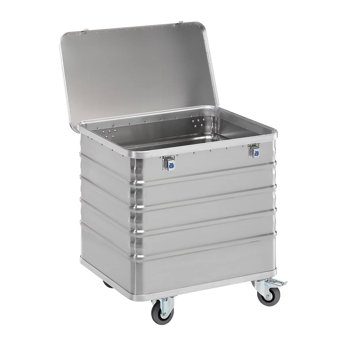 Open aluminium box met wielen. Deksel open, twee grendels.