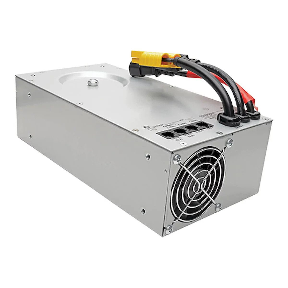 Grauer Metallkasten mit Kabeln, Lüfter, Anschlüssen. Gelbe und rote Kabel.