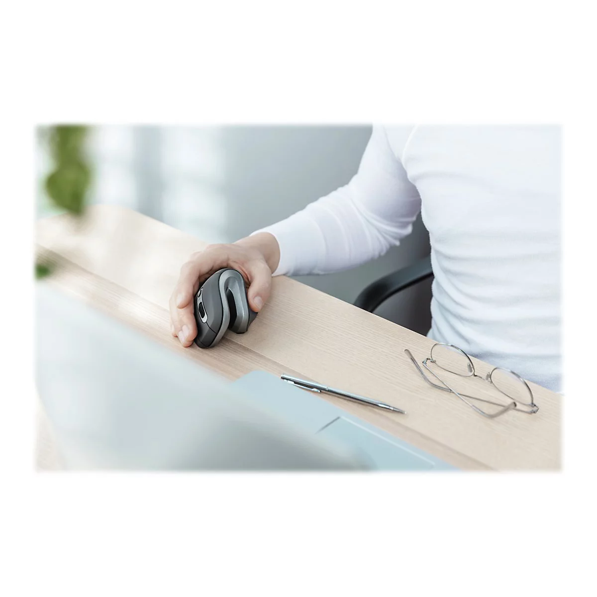 Trust Verro - Vertikale Maus - ergonomisch - Für Rechtshänder - optisch - 6 Tasten