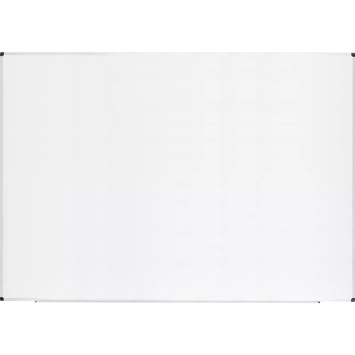 Große, rechteckige weiße Tafel mit schmalem silbernen Rahmen. Die Tafel ist leer.