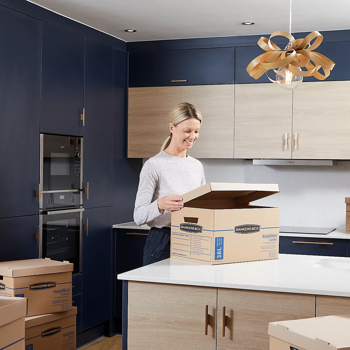 Umzugsbox SmoothMove, 2-lagige Wellenpappe, abnehmbarer Deckel, Beschriftungsfeld, H 260 x B 325 x T 445 mm, 38 L, 10 Stück