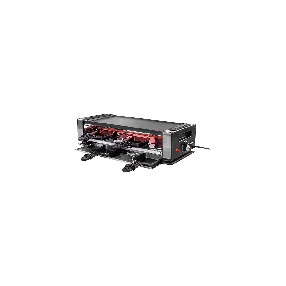 Ein schwarzer Raclette-Grill vor weißem Hintergrund mit vier Pfännchen und glühendem Heizelement.