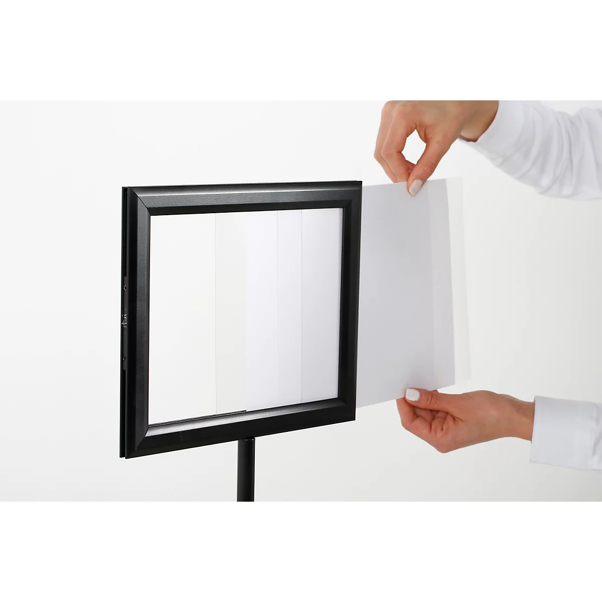 Update Display Infoständer Economy, doppelseitig, höhen- und formatverstellbar, DIN A3, doppelseitig, pulverbeschichtet, schwarz