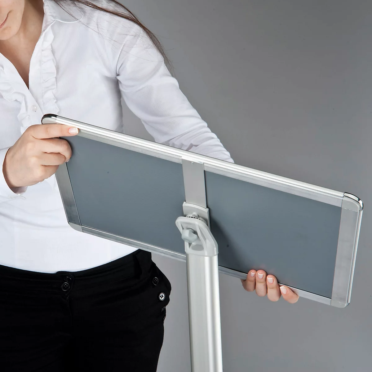 Update Display Panneau d'information Rondo, DIN A3, cadre pliable 25 mm, format vertical ou horizontal, argenté
