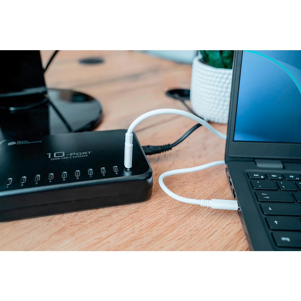 USB-Desktop-Schnellladestation Good Connections, 10er-Port mit 10 x USB-C, Leistung 200 W, schwarz