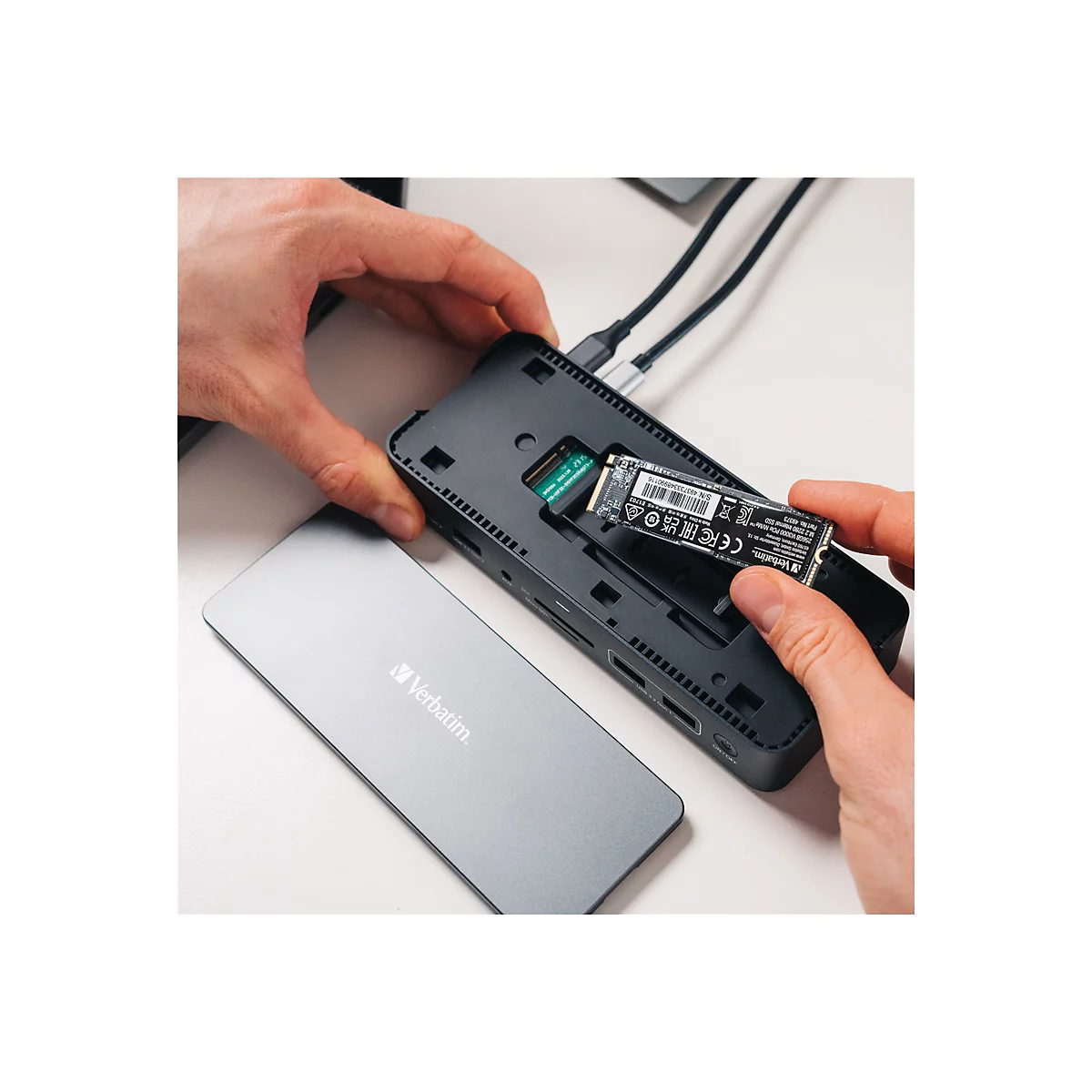 Verbatim Pro - Dockingstation - USB-C - 2 x HDMI, DP - 1GbE - 100 Watt