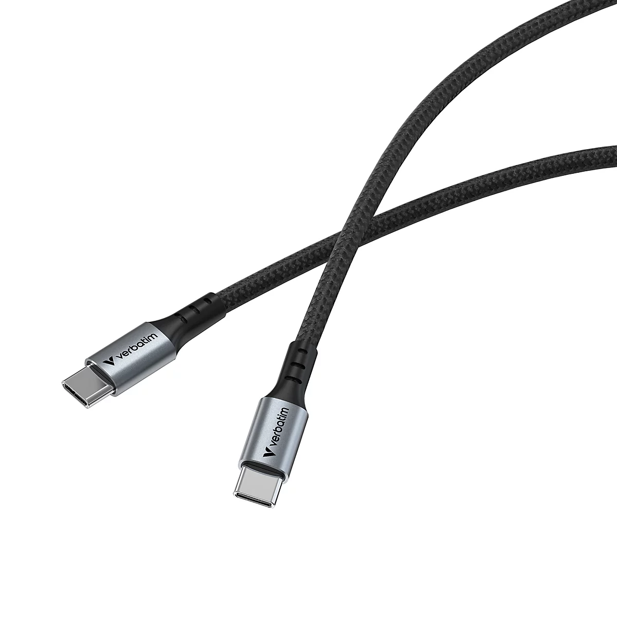 Schwarzes USB-C-auf-USB-C-Kabel mit geflochtener Ummantelung und grauen Steckern der Marke Verbatim.