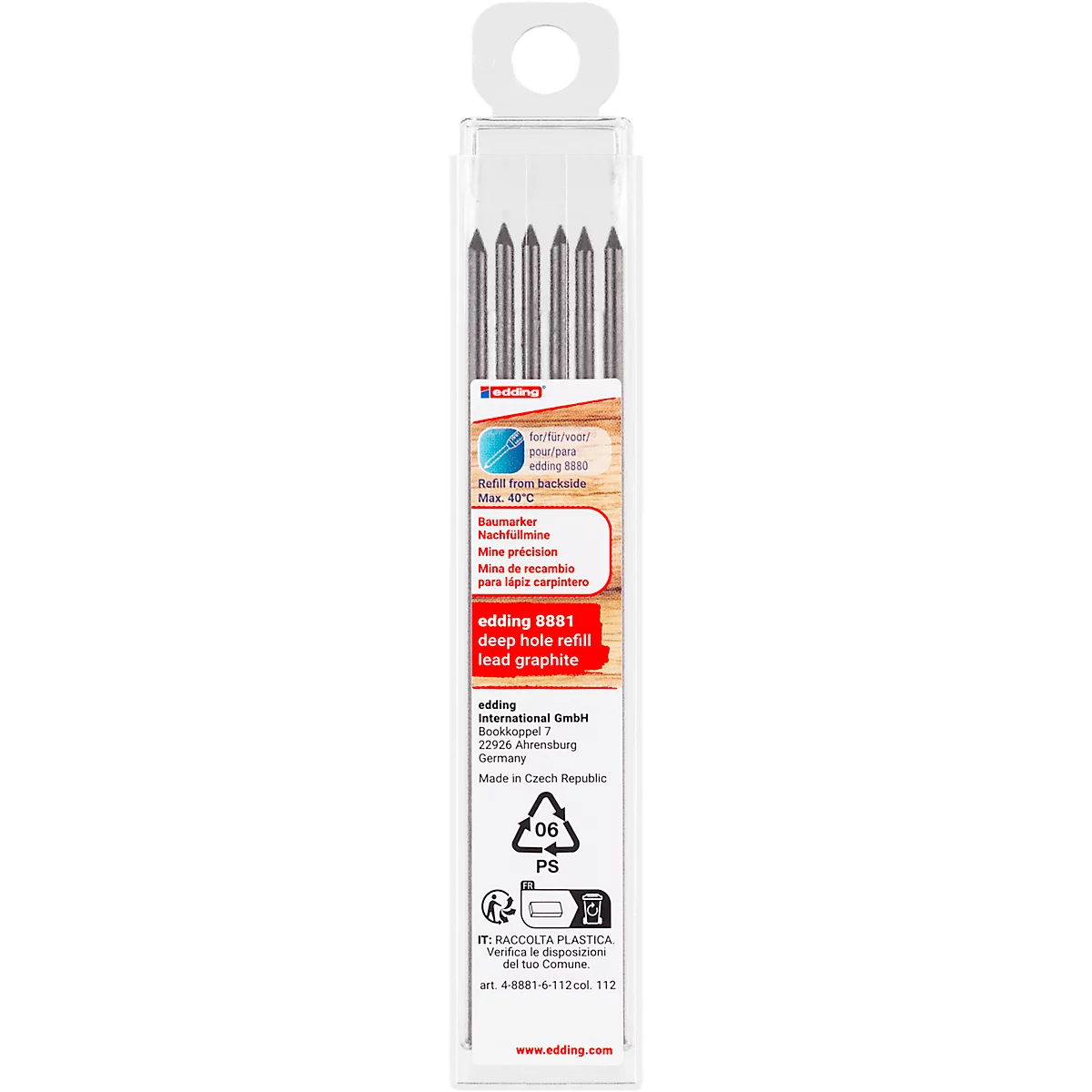Persoon markeert tegels met een pen op een rode waterpas. Tegels worden gelegd in de badkamer.