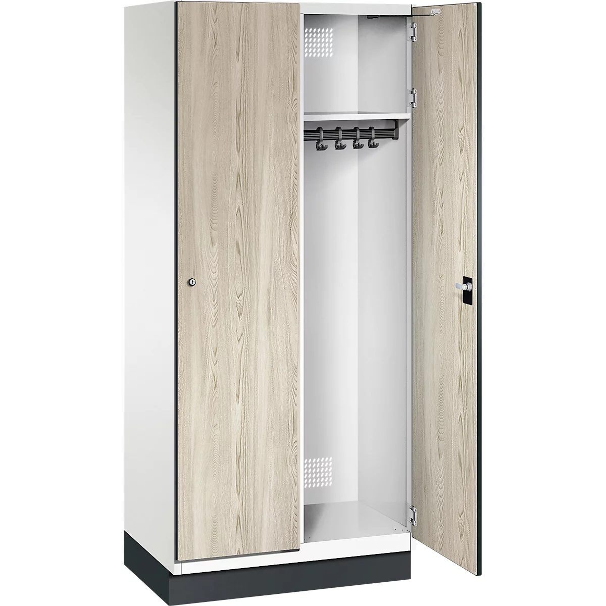 Un casier blanc avec deux portes, dont une ouverte. L'intérieur est clair, avec une tringle à vêtements et des crochets. Les portes sont de couleur bois.