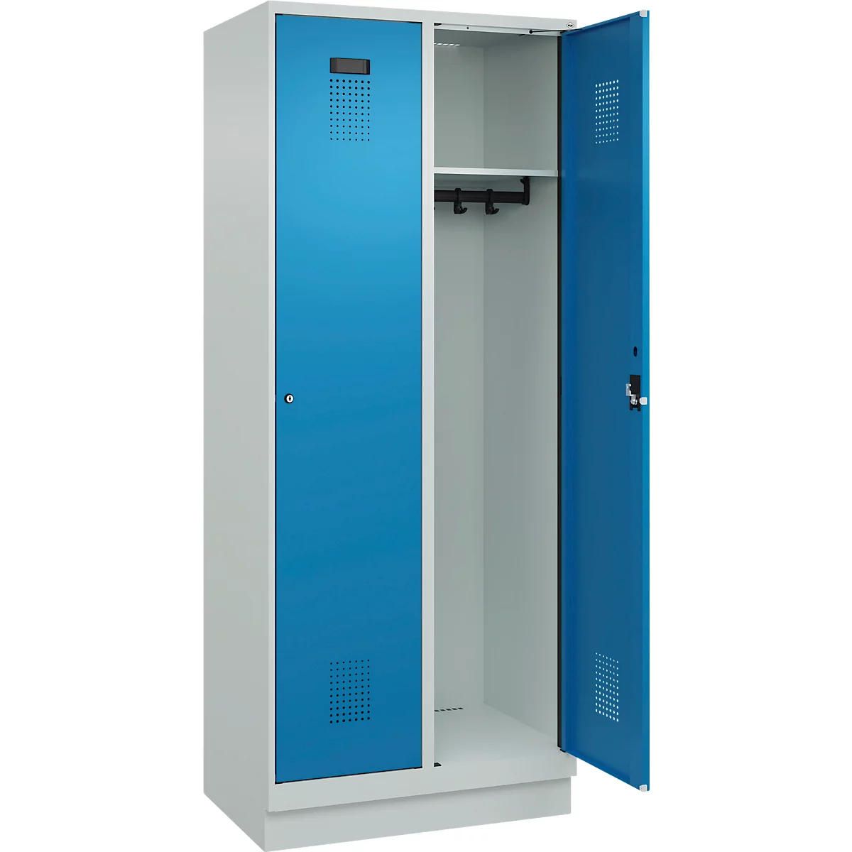 Vestiaire C+P Evolo Plus, 2 compartiments, largeur de compartiment 400 mm, avec socle, charnières à droite, L 800 x P 500 x H 1950 mm, cylindre, gris clair/bleu clair