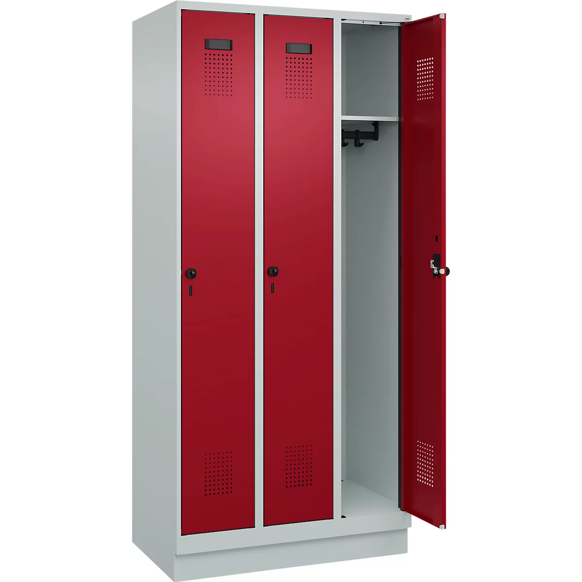 Vestiaire C+P Evolo Plus, 3 compartiments, largeur de compartiment 300 mm, avec socle, butée à droite, butée Soft, anti-effraction, L 900 x P 500 x H 1950 mm, fermeture de sécurité à pêne rotatif, gris clair RAL 7035/rouge rubis RAL 3003