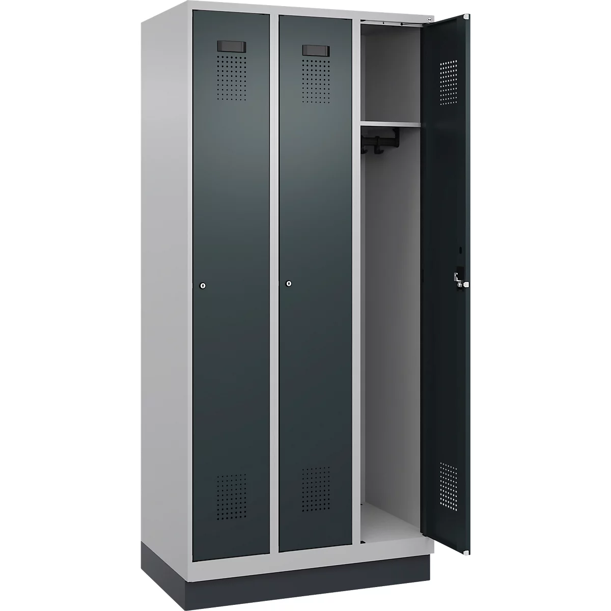 Vestiaire C+P Evolo Plus, 3 compartiments, largeur de compartiment 300 mm, avec socle, butée à droite, butée Soft, anti-effraction, L 900 x P 500 x H 1950 mm, serrure à cylindre, aluminium blanc RAL 9006/gris anthracite RAL 7016
