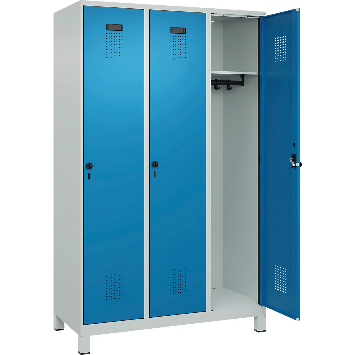 Vestiaire C+P Evolo Plus, 3 compartiments, largeur de compartiment 400 mm, avec pieds, butée à droite, butée Soft, anti-effraction, L 1200 x P 500 x H 1950 mm, fermeture de sécurité à pêne rotatif, gris clair RAL 7035/bleu clair RAL 5012