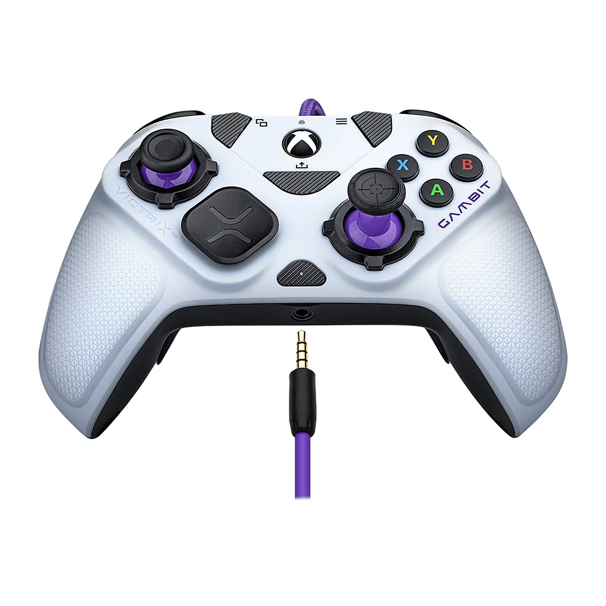 Weiß-grauer Gamecontroller mit lila Akzenten und einem Kabel mit Klinkenstecker. Auf dem Controller sind verschiedene Tasten und Logos sichtbar.