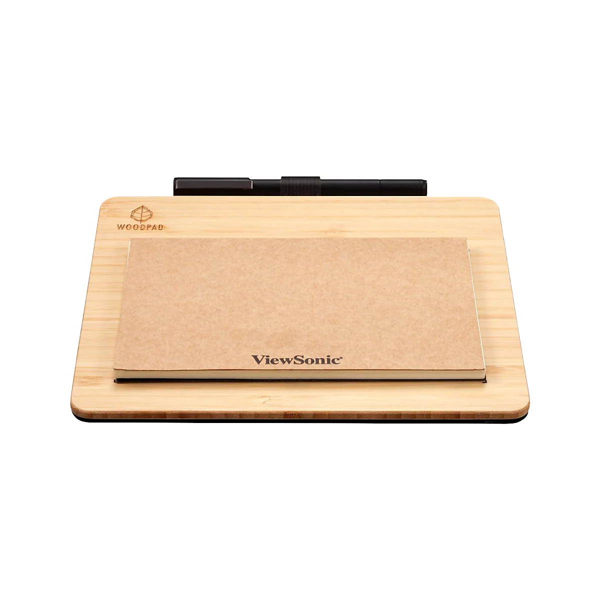 Ein Holzpad mit Notizblock und Stift. Auf dem Notizblock ist ViewSonic abgebildet.