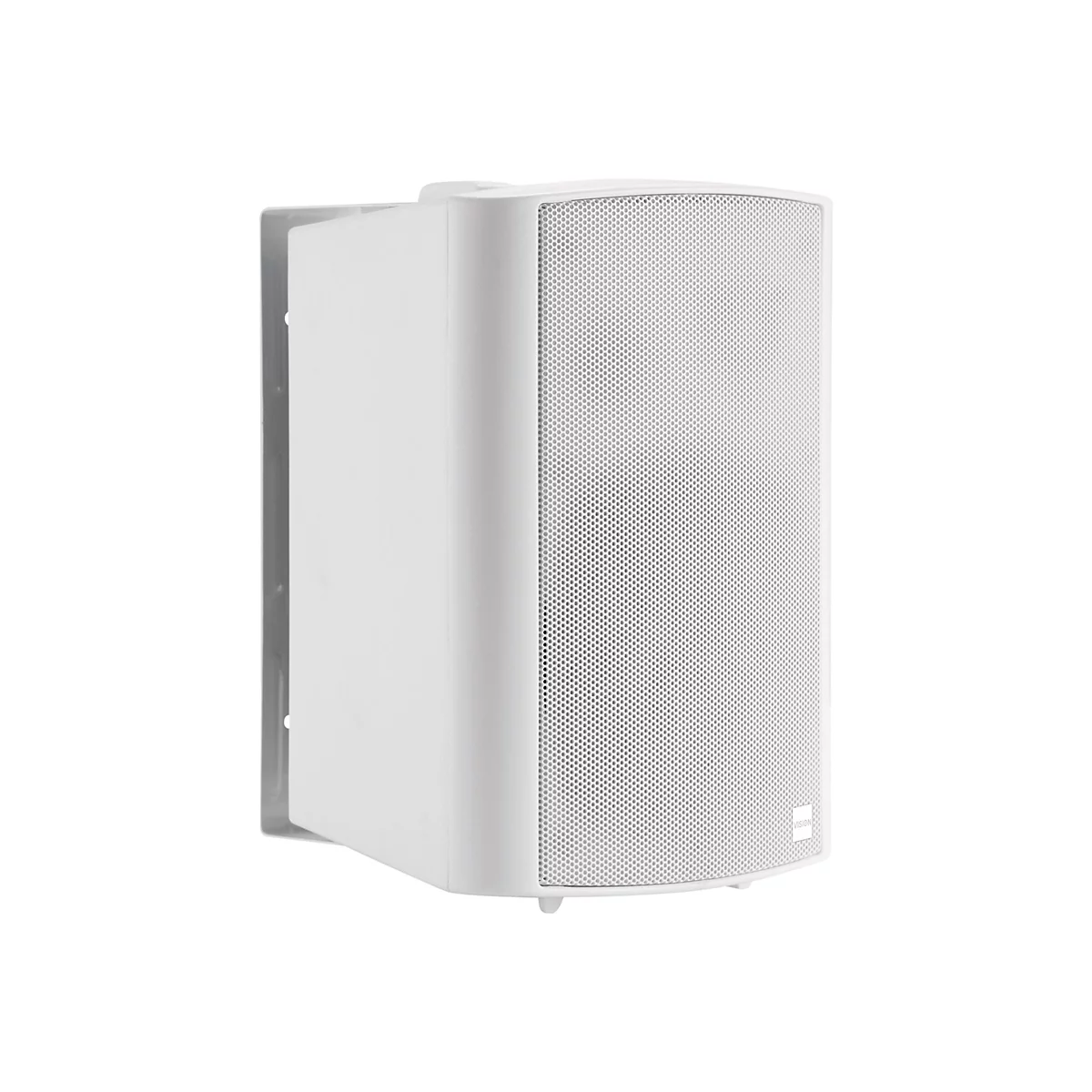 Ein weißer Lautsprecher, an einer Metallhalterung vor weißem Hintergrund befestigt. Die Vorderseite ist mit einem Lochmuster versehen.