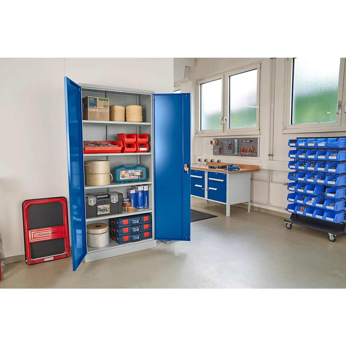 Vleugeldeurkast - staal - B 916 x D 422 x H 1950 mm - 5 OH - 4 legborden - afsluitbaar - lichtgrijs RAL 7035/gentiaanblauw RAL 5010