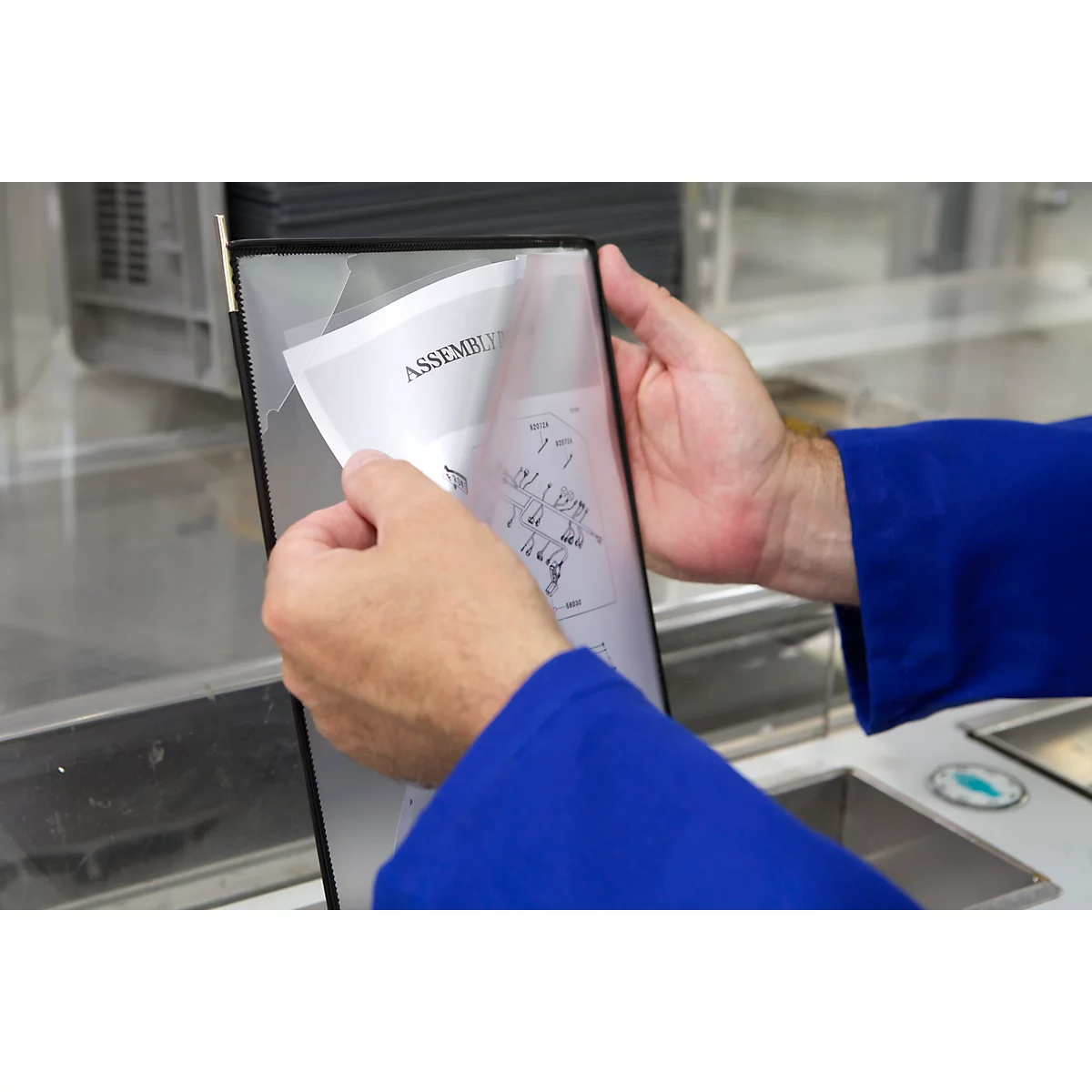 Wandelement Tarifold PRO, met 10 planken, DIN A4, magneet. Bevestigingssysteem, metalen draaipennen