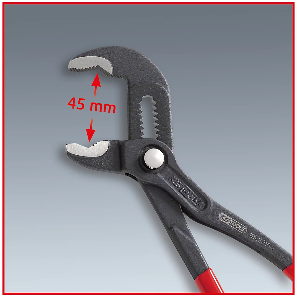 Rohrzange mit rotem Griff. Die Öffnungsweite beträgt 45 mm. Das Werkzeug ist schwarz mit silbernen Backen.