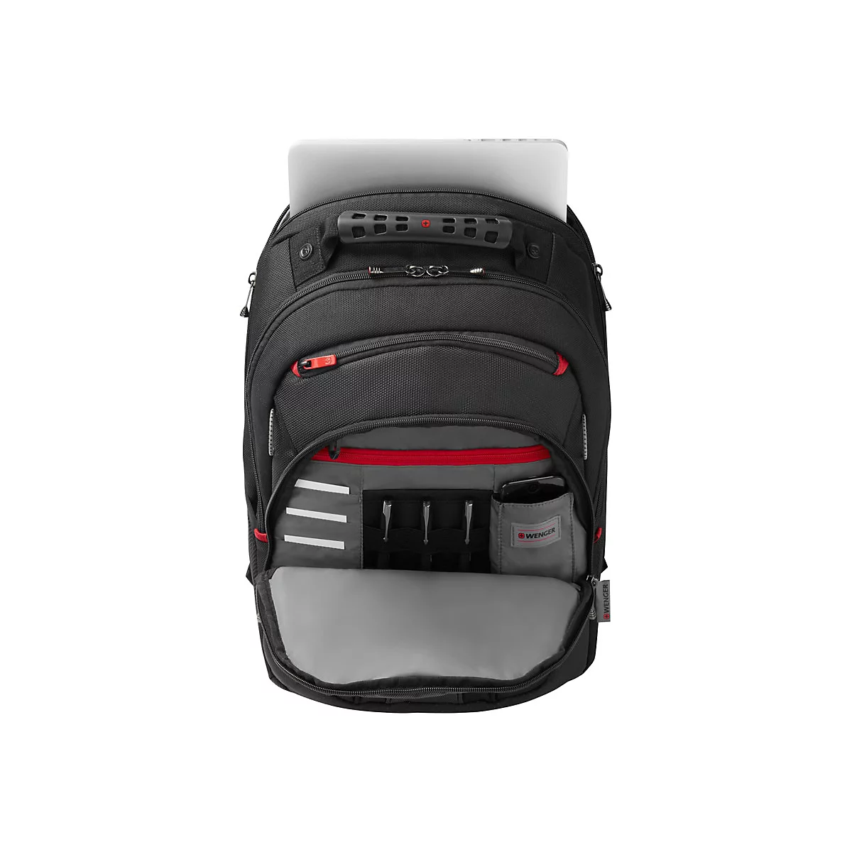 Schwarzer Rucksack mit offenem Fach. Rote Akzente, Laptop und Stifte sind sichtbar.