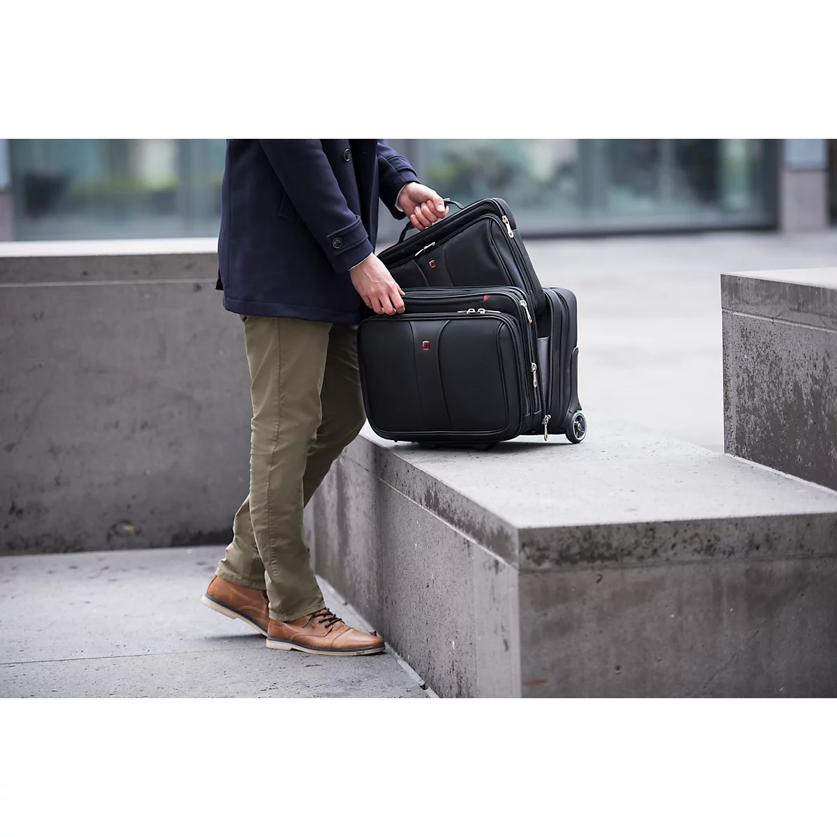 Wenger Patriot roltas, 25 l, voor laptops tot 15,6', laptopvak, organiser, trolleysluiting, l 310 x b 430 x h 410 mm, polyester, zwart