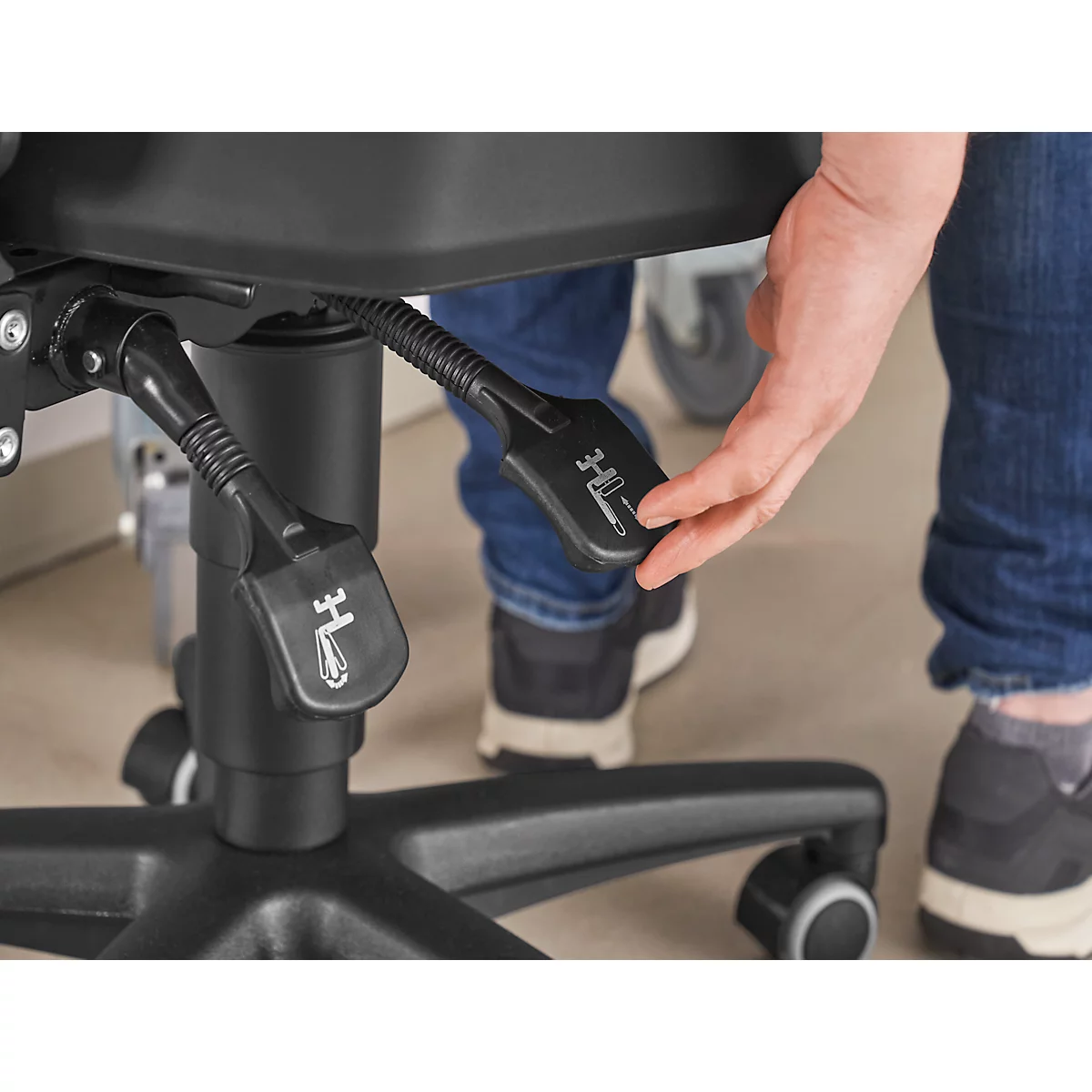 Werkstoel Allrounder, zonder armleuningen, permanent contact, met wielen, PU-bekleding, zwart
