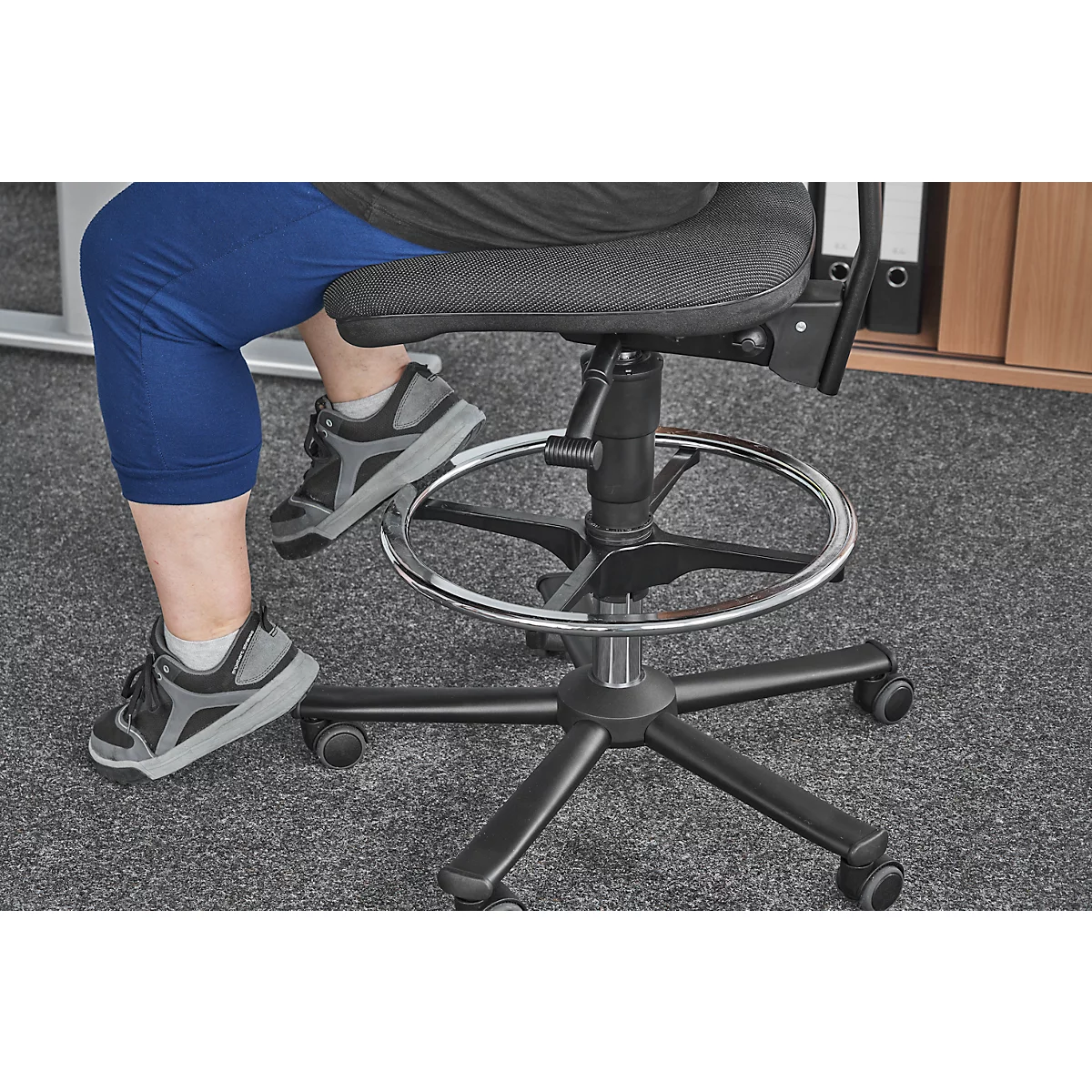 Werkstoel COUNTER Basic, zit-stop-wielen, antraciet