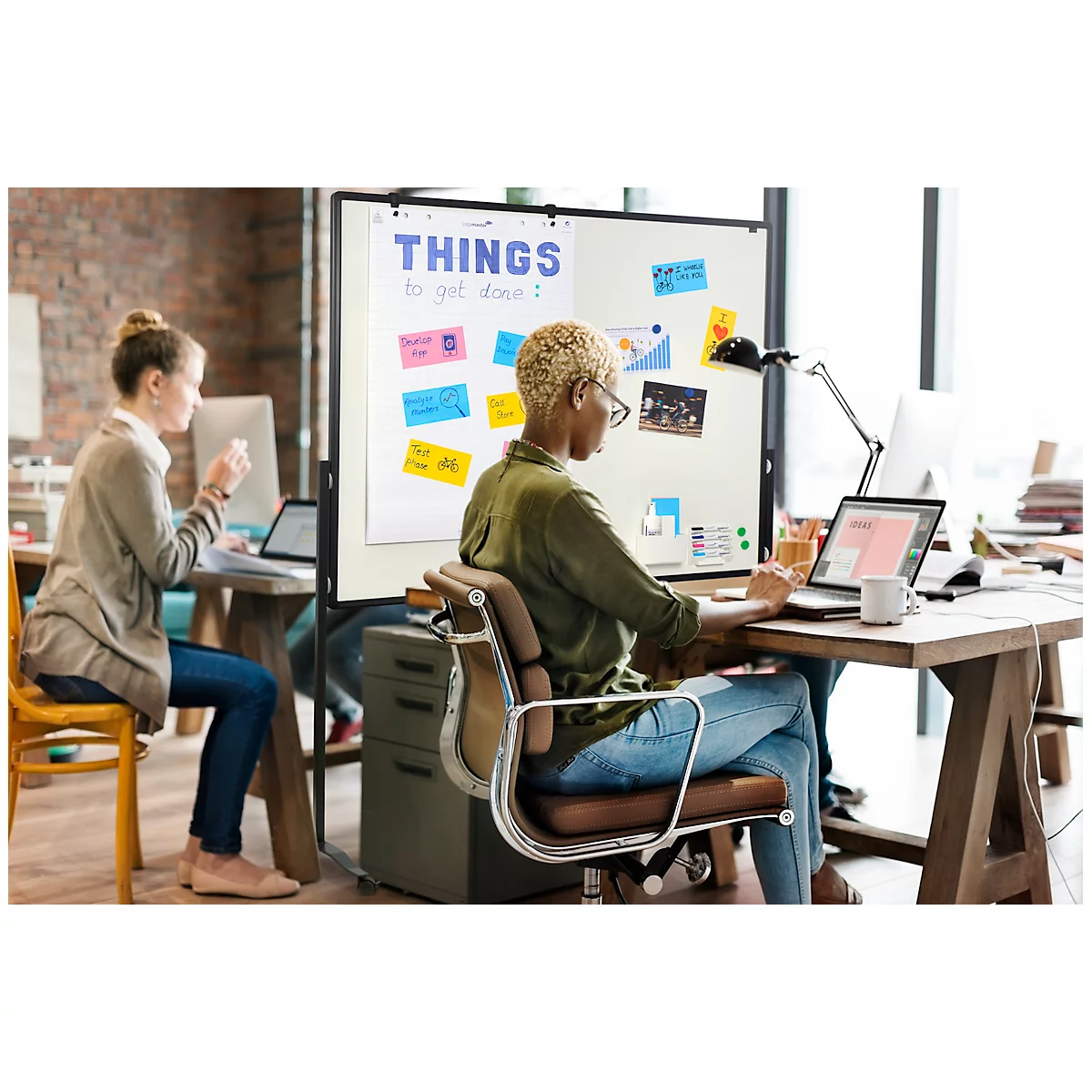 Whiteboard Legamaster Premium Plus, mobil, als Trennwand nutzbar, horizontal & vertikal, magnethaftend, B 1200 x H 1500 mm, Stahl weiß emailliert