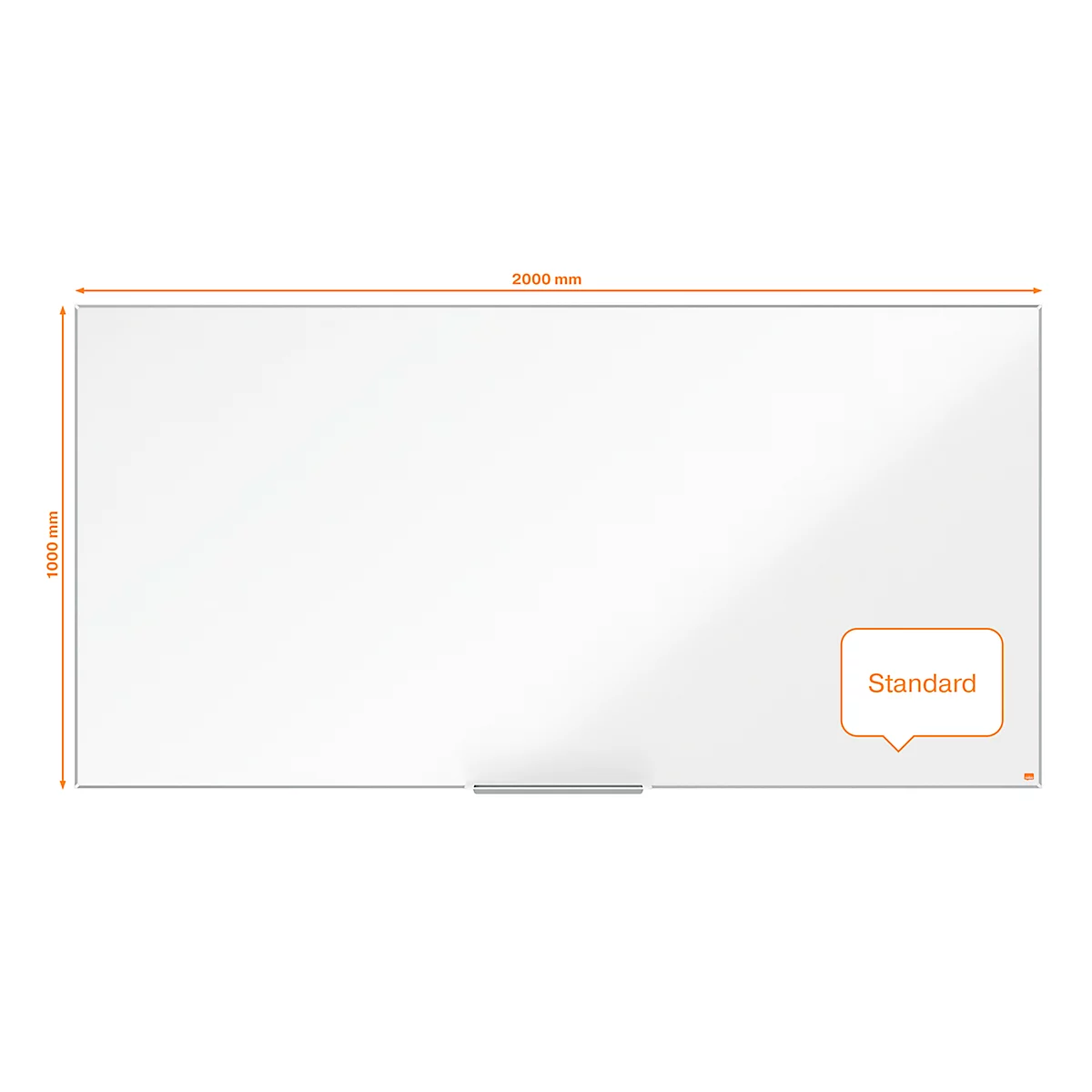 Tableau blanc avec dimensions. Un porte-stylo en bas, une étiquette "Standard" à droite.