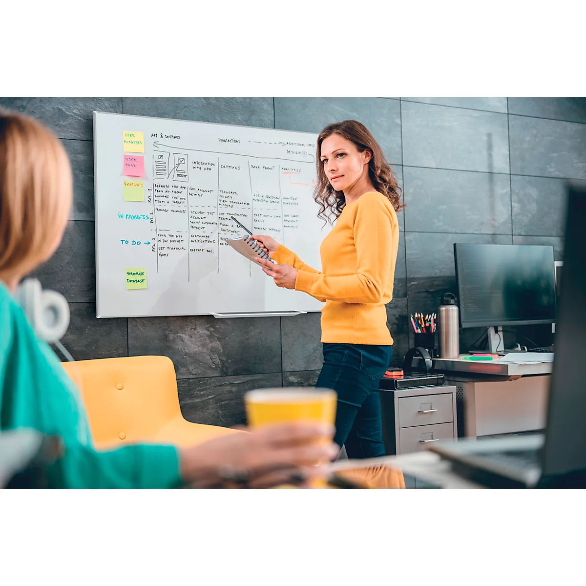 Whiteboard Prestige nobo - aluminium frame - geëmailleerd - B 1200 x H 900 mm - met afleggoot