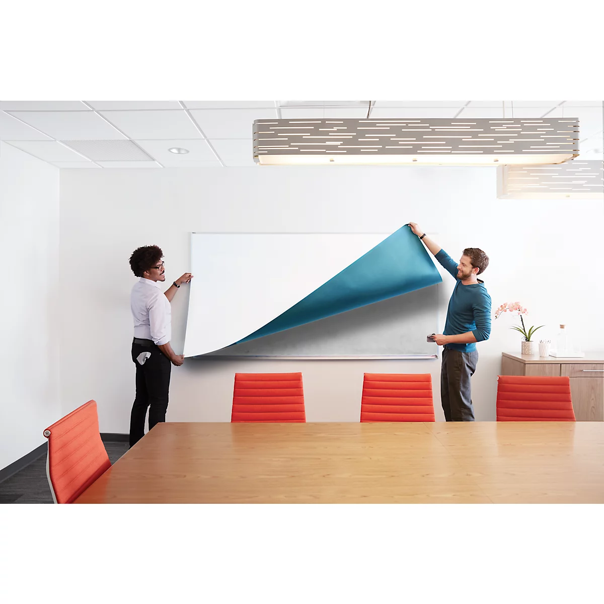 Whiteboardfolie Post-it® Flex Write Surface, zelfklevend, beschrijfbaar, microvezeldoek &amp; sprayflacon, 1 vel op rol, B 914 x H 1220 mm, wit