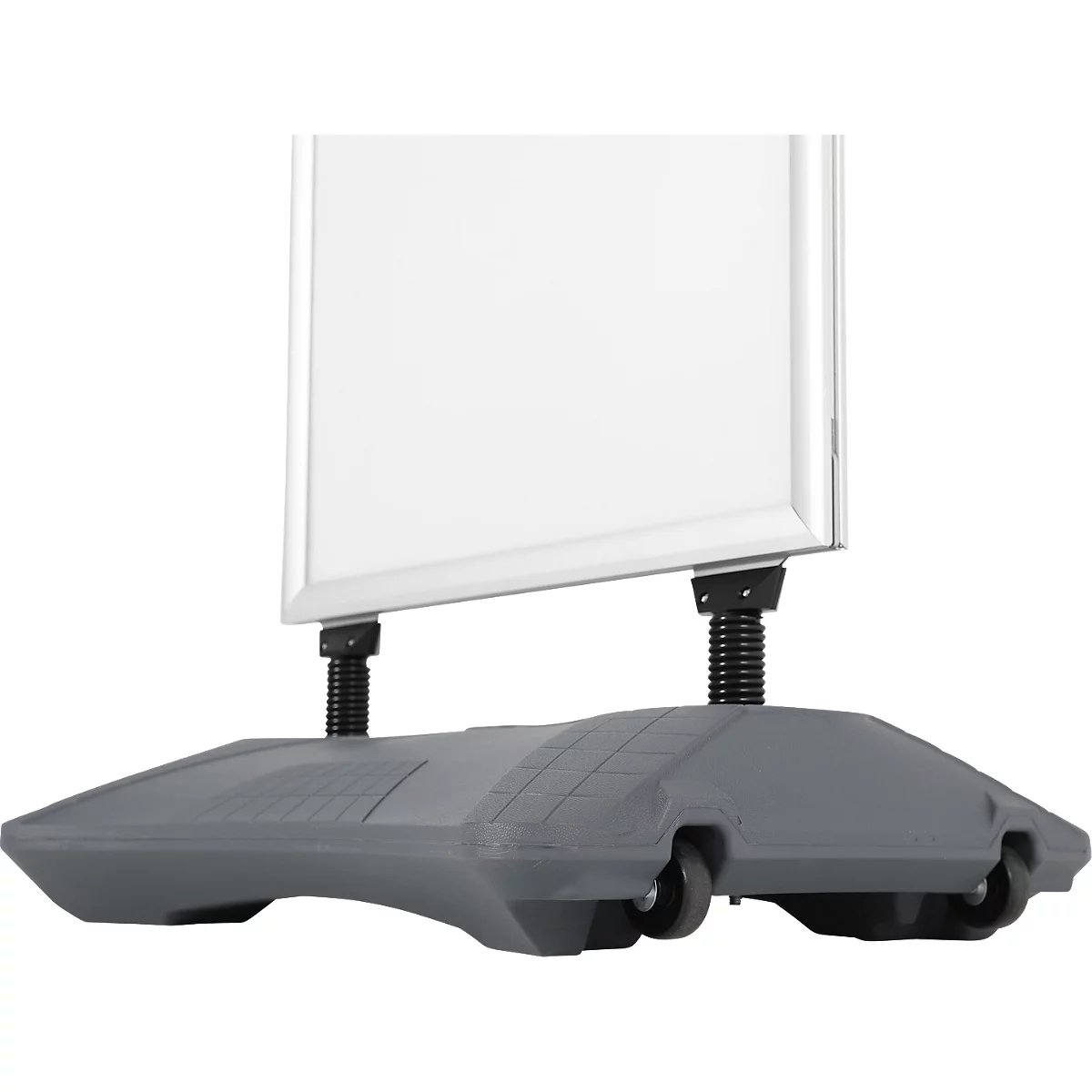 Présentoir publicitaire mobile gris avec panneau blanc. Éléments de connexion noirs et roues visibles.