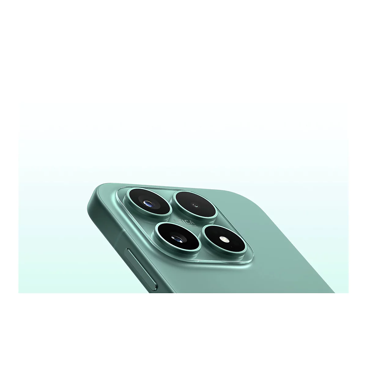 Nahaufnahme eines mintfarbenen Smartphones. Auf der Rückseite sind vier schwarze Kameraobjektive zu sehen, darunter der Schriftzug „Leica“.