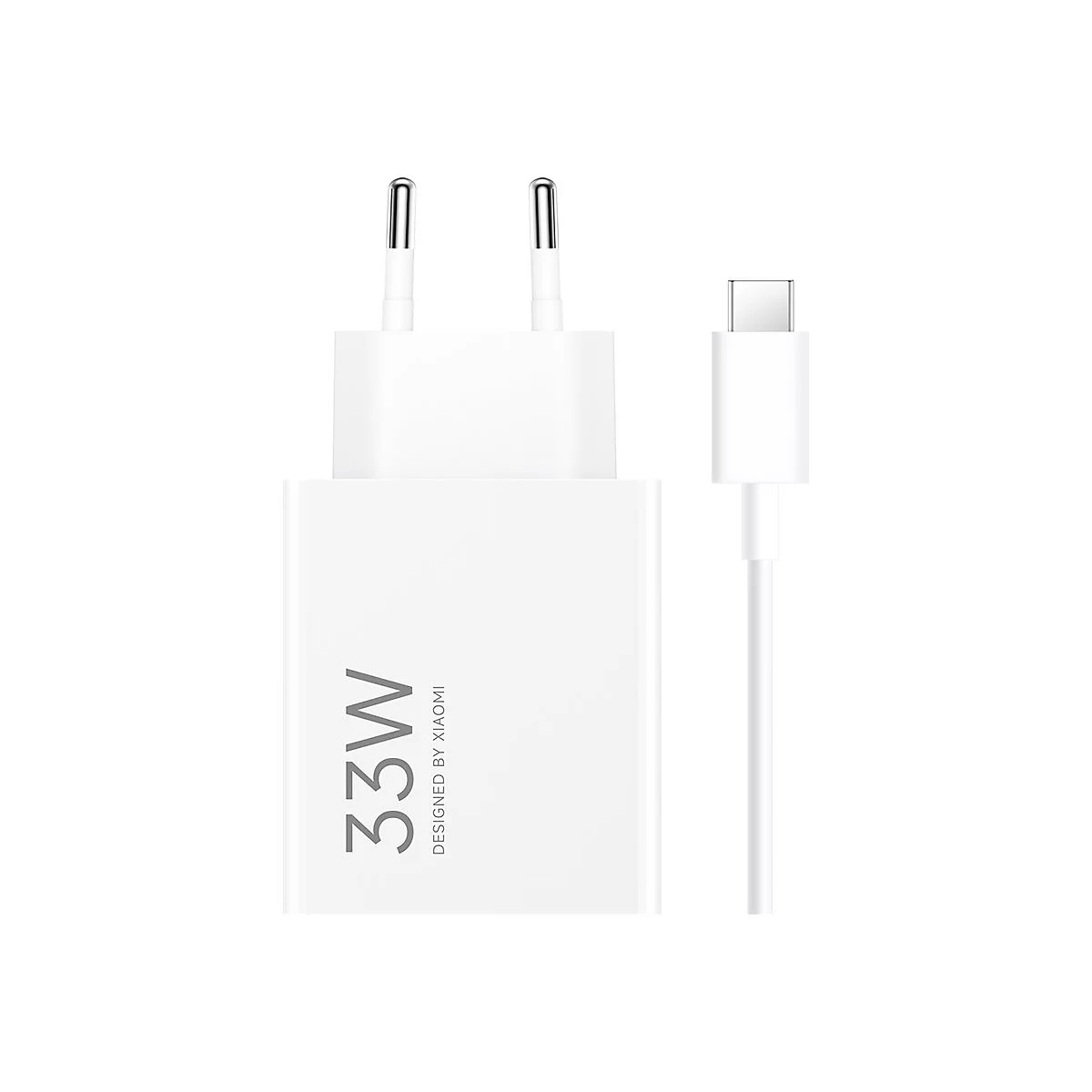 Weißes Xiaomi 33W Netzteil mit passendem USB-C-Kabel vor weißem Hintergrund.