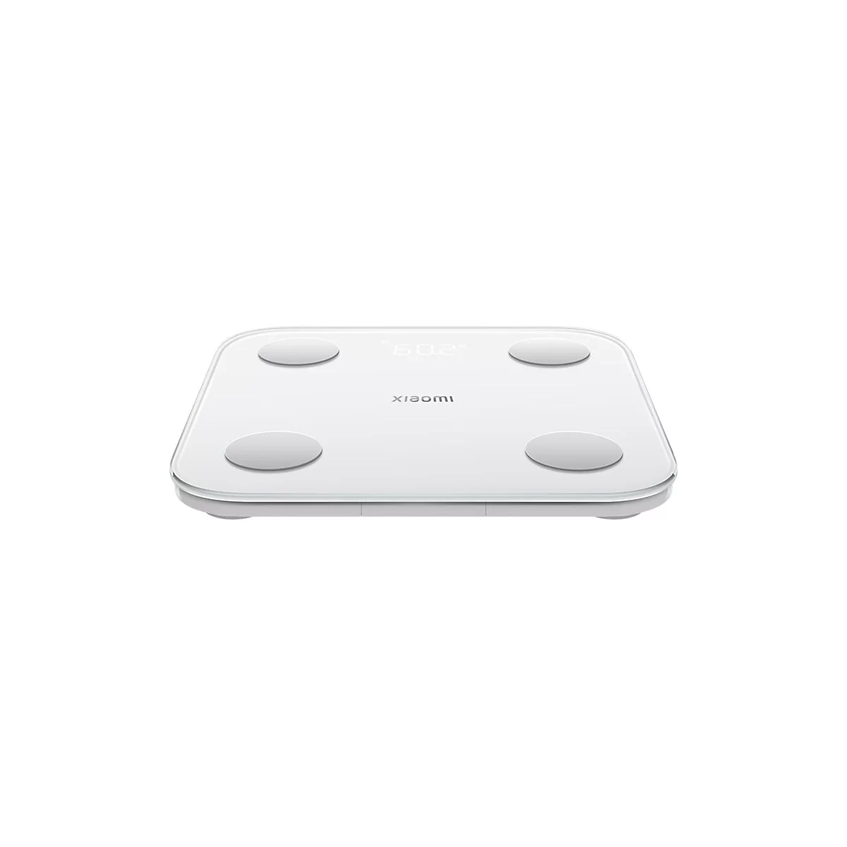 Weiße, minimalistische Xiaomi Körperanalysewaage mit vier silbernen Sensoren und digitalem Display vor weißem Hintergrund.
