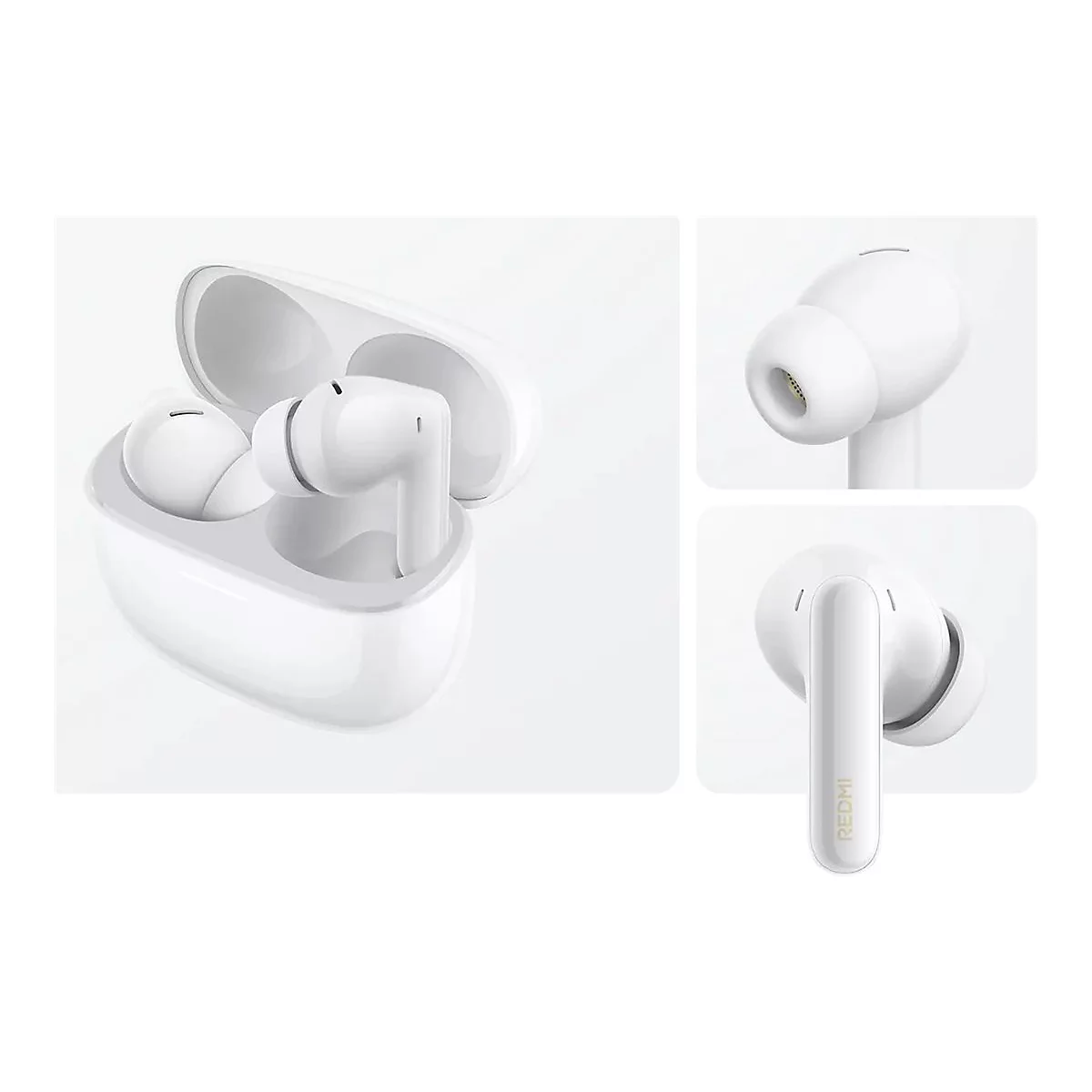 Weiße Redmi In-Ear-Kopfhörer mit Ladecase in drei verschiedenen Ansichten auf hellem Hintergrund.
