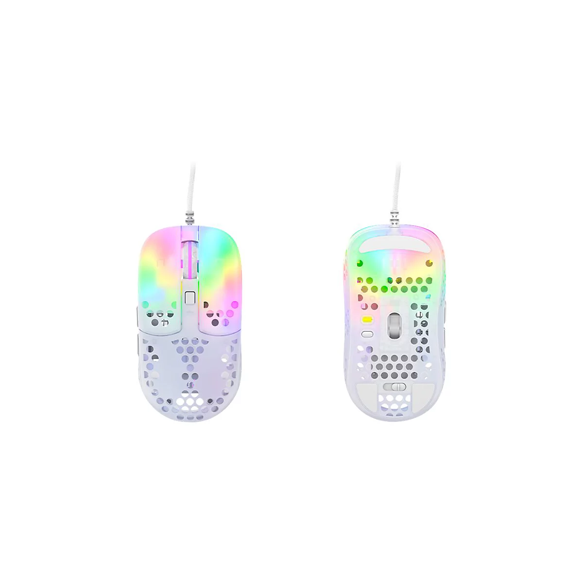 Zwei weiße Gaming-Mäuse mit Lochmuster, Regenbogen-LEDs und weißen Kabeln. Die linke Maus ist von oben, die rechte von unten abgebildet.