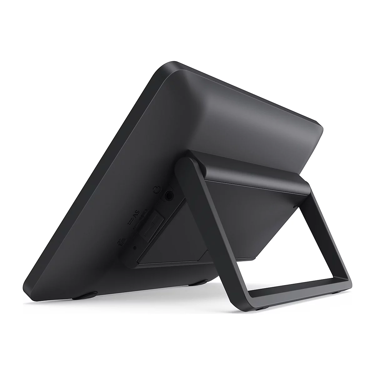 Tablette noire avec support, vue arrière. Les connexions pour l'alimentation et les écouteurs sont visibles. Le support est triangulaire.